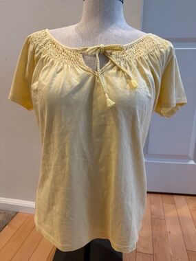 Eddie Bauer cotton short sleeve butter yellow t shirt.